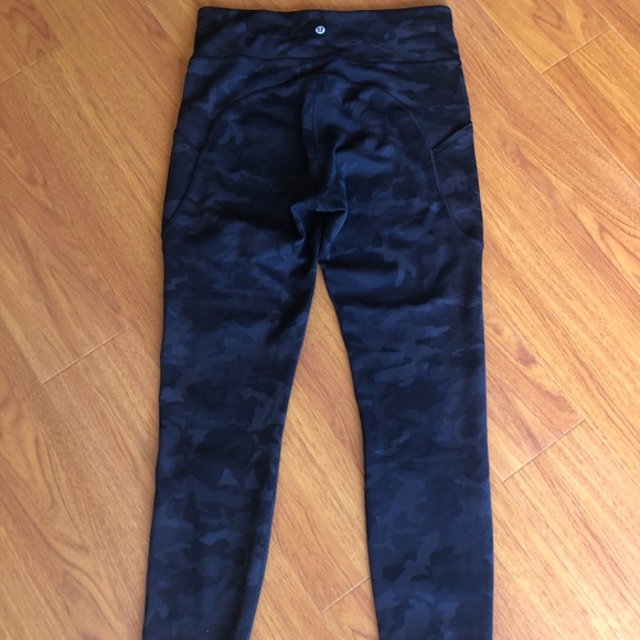 Lululemon  Leggings with Pockets Size 10 - Picture 2 of 7